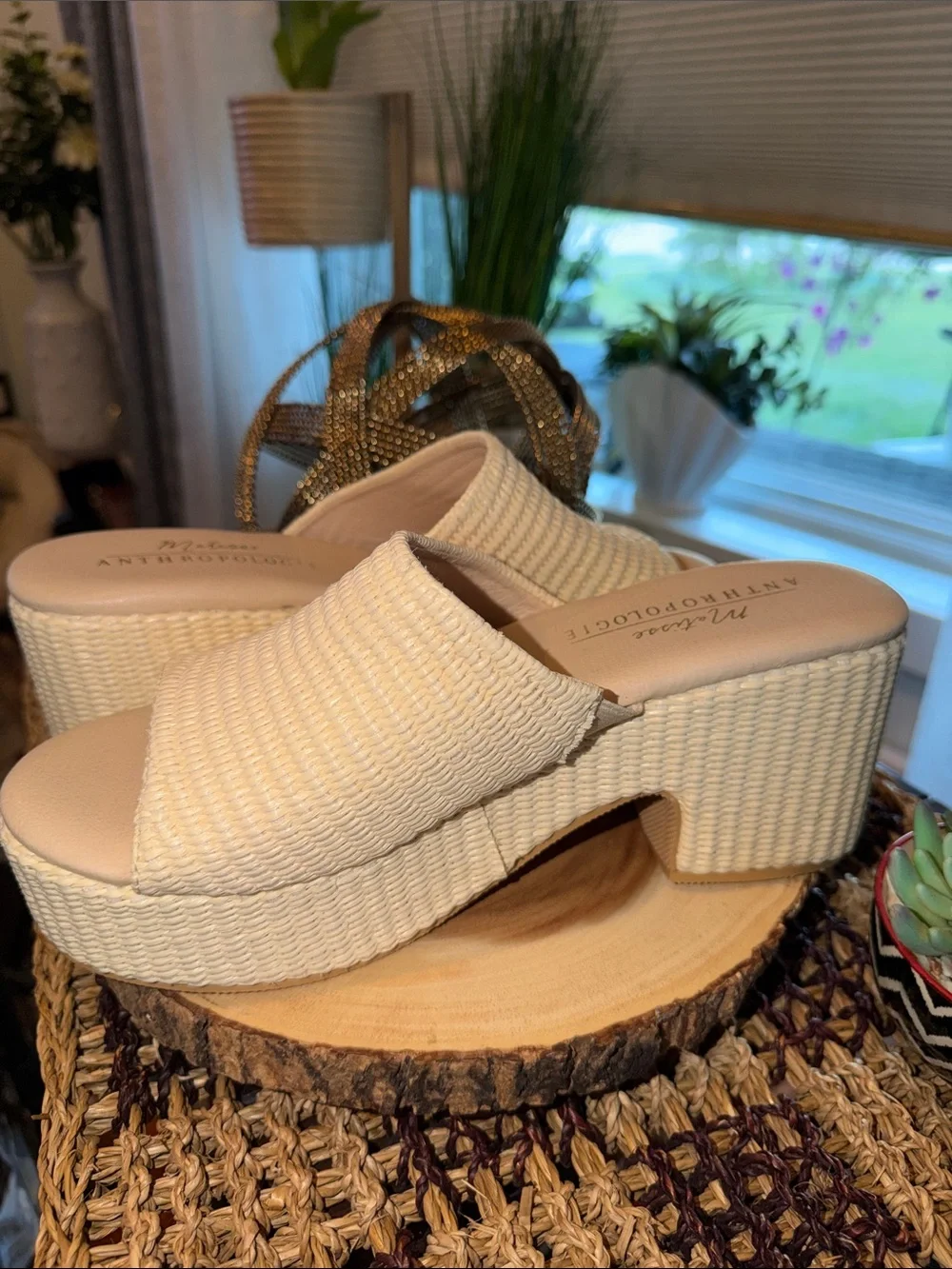 Matisse x Anthropologie Embroidered Citrus Raffia Platform Sandals Size 9 NEW